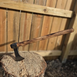 Hand forged tomahawk