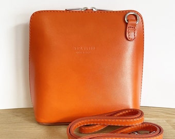 Handtasche "Piccolo" leuchtend orangefarbener Schulterriemen aus italienischem Leder - Viele Farben erhältlich - Umhängetasche - ideales Geschenk