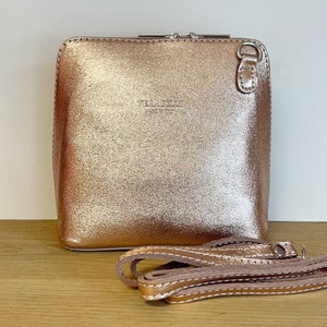 Sac à main "Piccolo" bandoulière rose gold irisé cuir Italien - Plein de coloris disponibles - sac crossbody - idéal cadeau