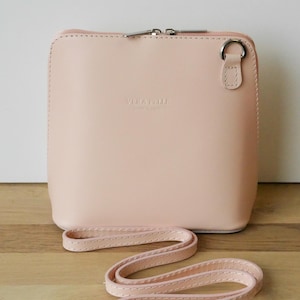 Sac à main "Piccolo" bandoulière rose pastel baby pink cuir lisse Italien - Plein de coloris disponibles - sac crossbody - idéal cadeau
