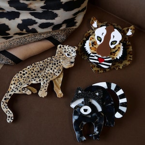 Leopard / Scales Brooches - Panther Hair Accessories - Trendy Brooches - Sugar and Cinnamon