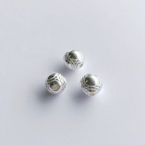 Petanque ball beads - 10 micron silver plated - Sold in sets of 3 beads - Resists the test of time - Ideal for DIY men's bracelet assembly