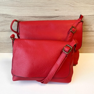 Red &quot;Pablo&quot; handbag - shoulder bag - trendy bag - colorful red bag - Leather goods - Sucre et Cinelle