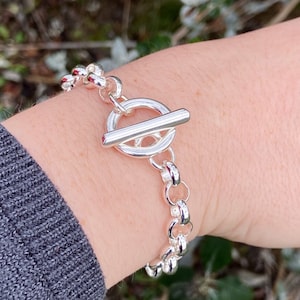Jaseron chain bracelet with toggle clasp - 10 micron silver plated - Several sizes available.
