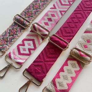 Bandoulière sac à main fuchsia rose brillant - anse crossbody - sangle réglable cadeau femme détails et mousquetons dorés
