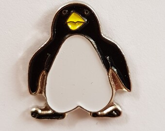 Penguin Enamel & Metal Lapel Pin Badge 20mm Gift Free UK P&P 