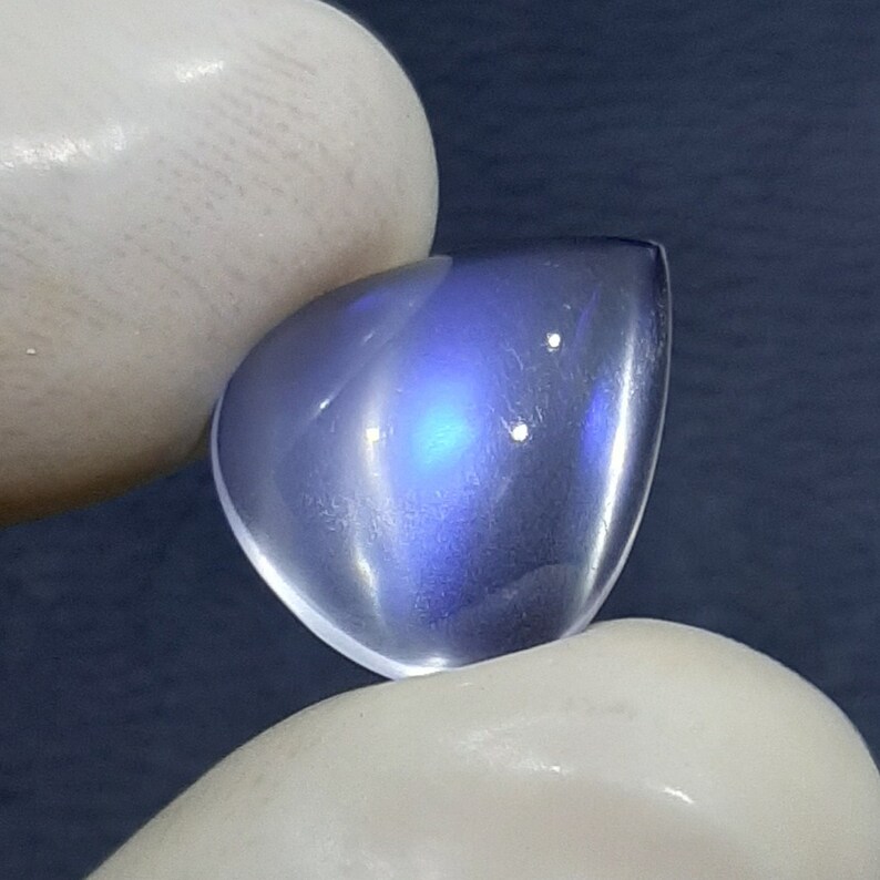 Cheap mail order specialty store Natural Blue Flashy Rainbow Moonstone Cabochon Shape Brand Cheap Sale Venue Pear Q Good