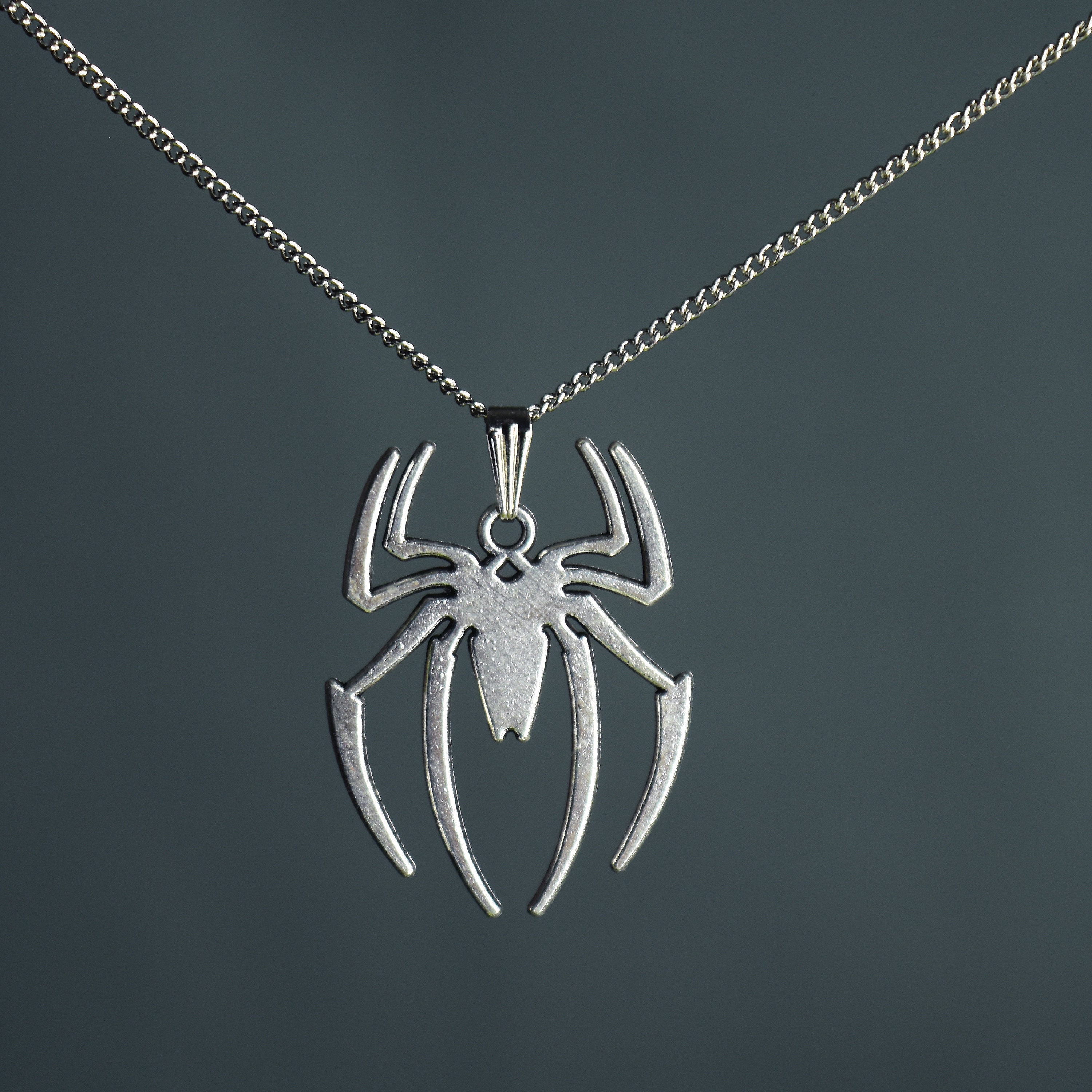 Marvel Spider-Man: No Way Home Trio Spider Necklace | Hot Topic