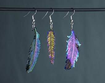 Pendientes de plumas arcoíris de ángel/demonio - Crowley/Ziraphale