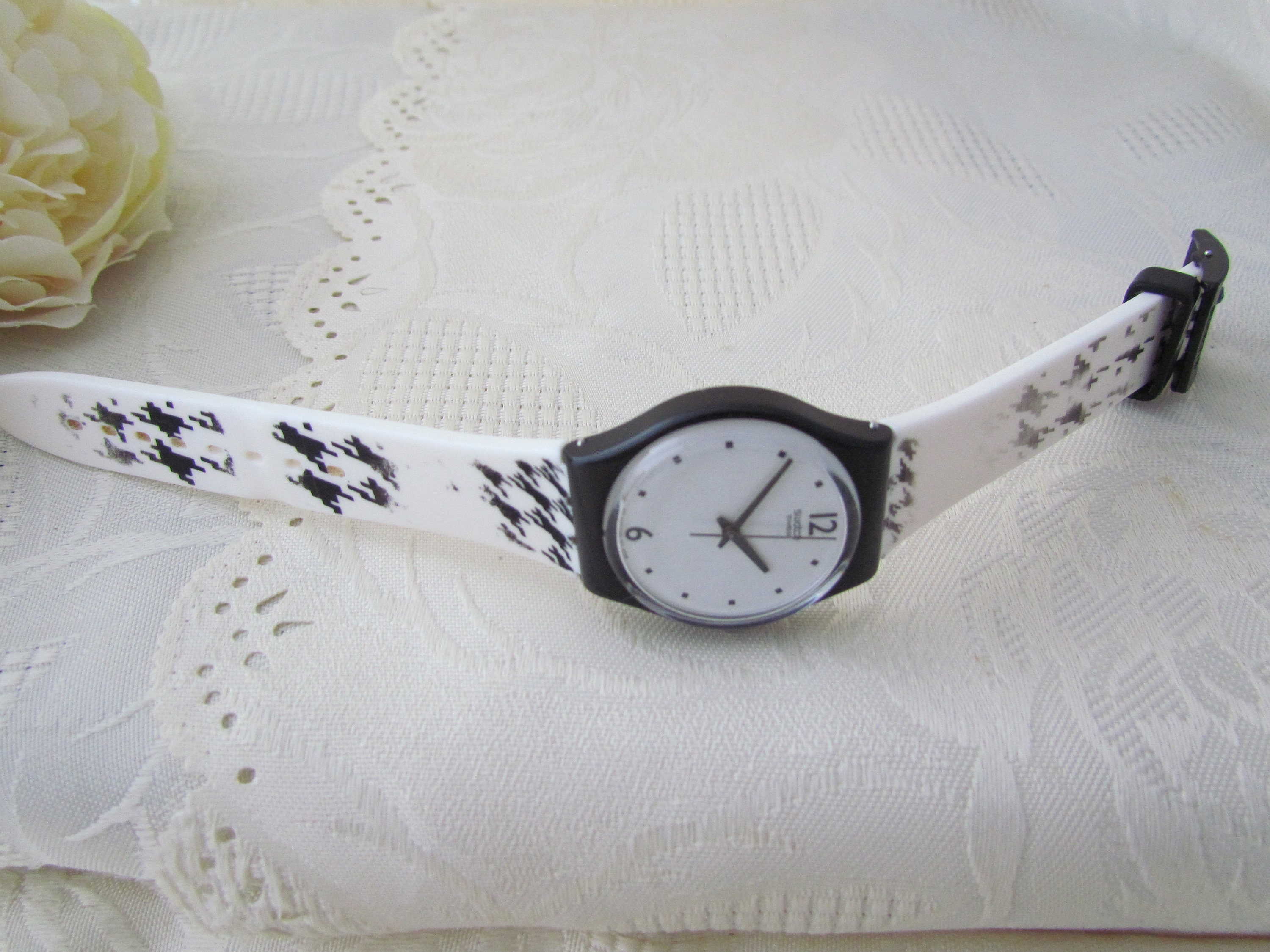 Swatch Watch Pre owned Circa 2009 AG 2009 027 Full Working Order