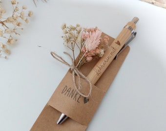 Gift for a teacher | "Teacher with a heart" ballpoint pen | Thank you gift at the end of the school year | Farewell from elementary school