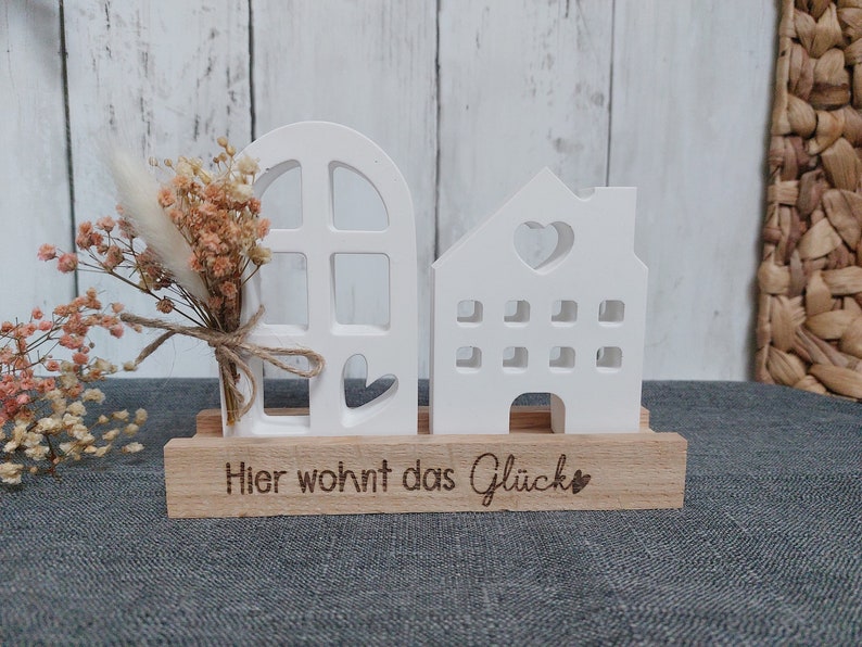 Deko Häuser Set Raysin Häuschen Haus auf Holzleiste Geschenkidee Geschenkset, Einzugsgeschenk, Hochzeitsgeschenk Richtfest Bild 7