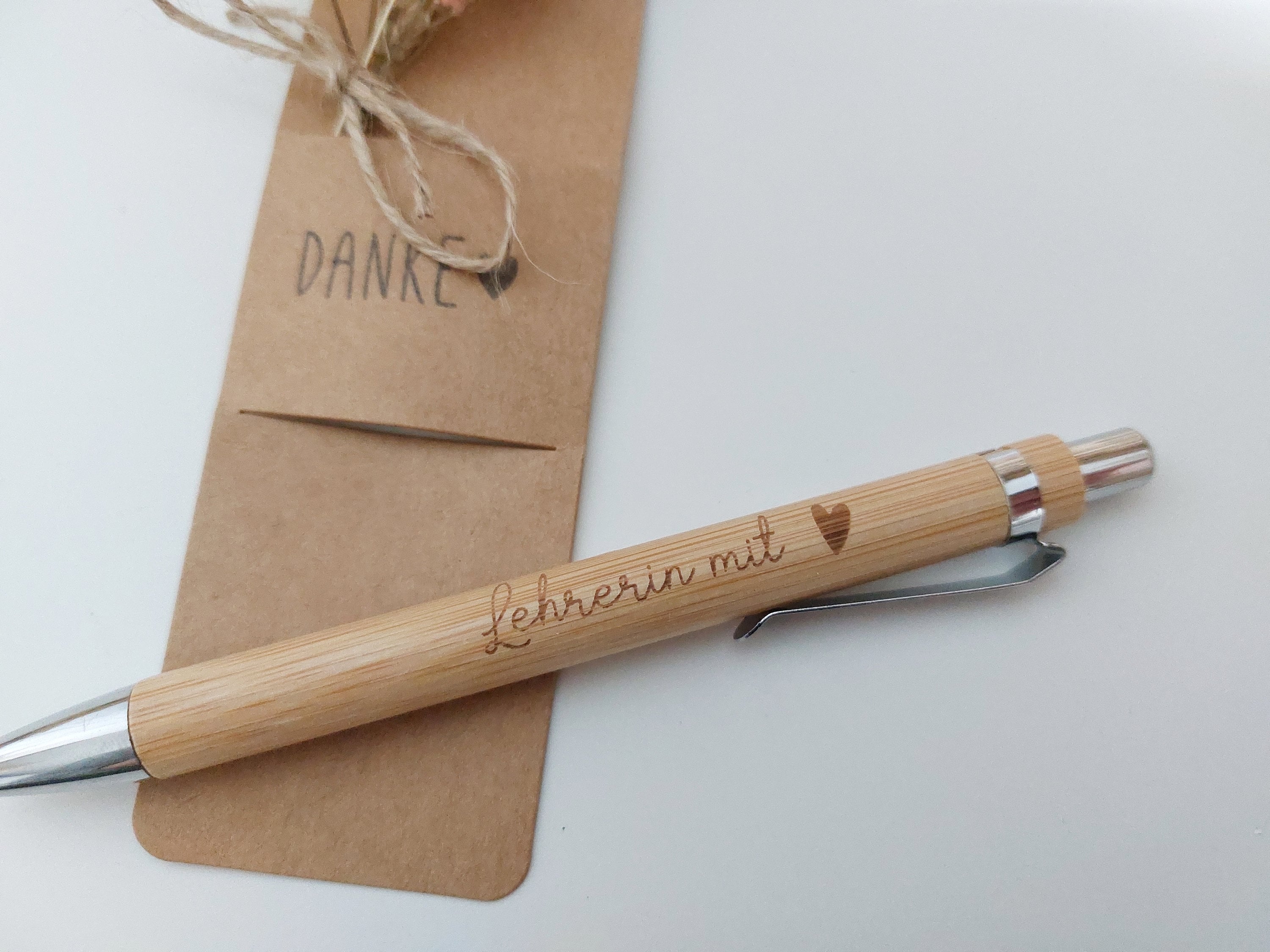 24 Glücksstift-Sets – Holzkugelschreiber Mit Glückwunschkarte, Ideal Für Lehrer, Kollegen, Abschied & Dankeschön