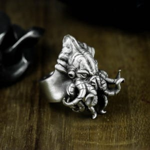 Cthulhu Octopus 925 Silver Ring - Evil Myth Creature Horror Tentacle Ring - Lovecraftian Ancient God Design Gothic Deep Sea Statement Ring