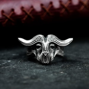 Anillo de plata 925 con tótem de cabeza de toro: anillo gótico de plata con facetas de animales taurinos simples: joyería de diseño celta con tótem de estilo vikingo