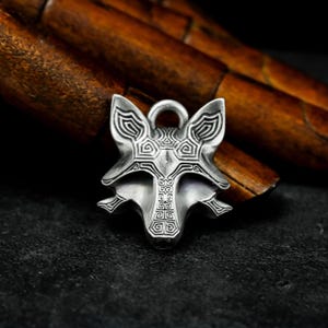 Geometrische Fuchs Totem 925 Silber Anhänger Halskette - Geschnitztes Muster Fox Gothic Silber Anhänger - Wikinger Stil Totem Keltischer Tier Schmuck