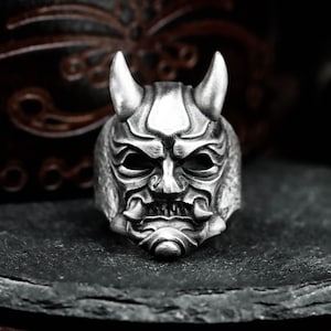 Bague de combat armure tête de mort - anneau de bouclier de guerrier en argent S925 - anneau punk gothique en métal lourd - anneau squelette de motard fait main