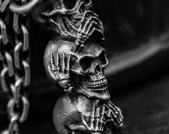 No veas, no oigas, no hables - Colgante urna con 3 calaveras - Colgante hecho a mano en plata de ley 925 - Tótem de la sabiduría con forma de calavera