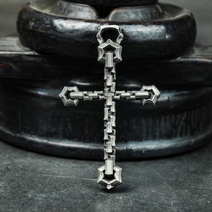 Chained Gothic Cross 925 Silver Pendant – Heretic-Inspired Symbolic Necklace – Unique Handmade Rebel Cross Jewelry for Men