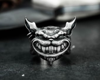 Cheshire Cat Ring: 925 Sterling Silver Wonderland Jewelry