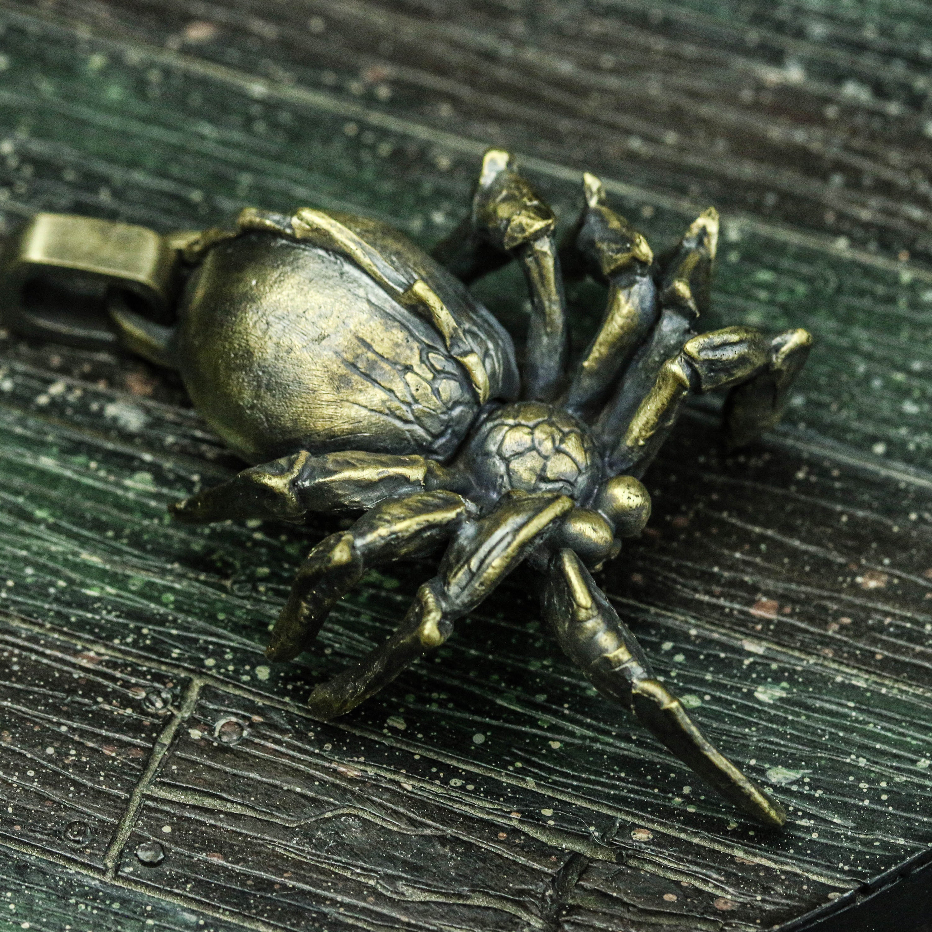 H-Customs Spider thicker body spider keyring pendant silver metal 