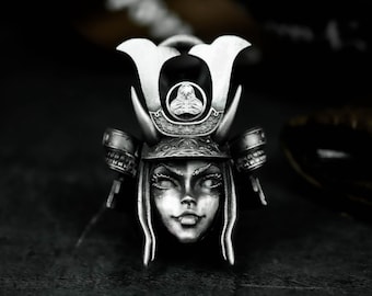 Colgante Shogun de plata 925 hecho a mano: Arte samurái japonés