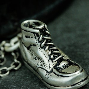 Handmade boots 925 silver pendant necklace, AJ boots silver necklace, eye-catching shoes men&#39;s pendant, western cowboy style