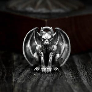 Devil&#39;s Gaze 925 Silver Pendant Necklace - Vampire Men&#39;s Textured Handmade Pendant - Gargoyle Horror Unique Gift Pendant