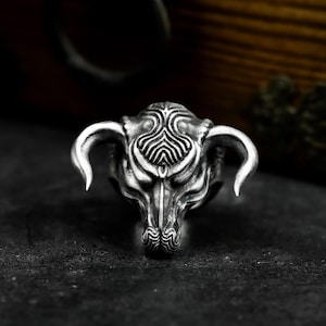 Anillo de plata 925 con tótem de cabeza de toro: anillo gótico de plata con facetas de animal toro y diablo: joyería de diseño celta con tótem de estilo vikingo