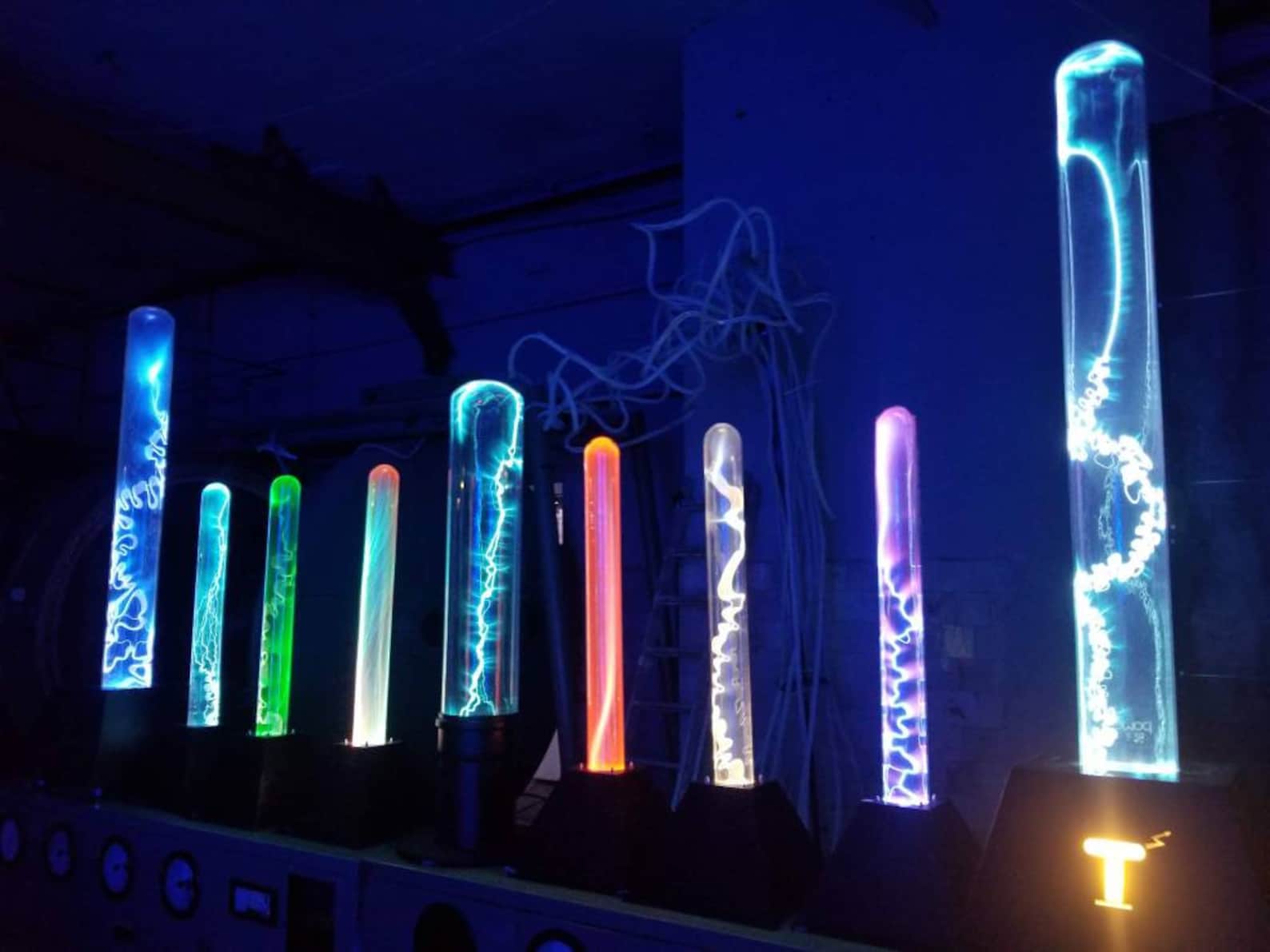 Plasma Light Tube Lamp With Builtin Tesla Coilbased Power Etsy