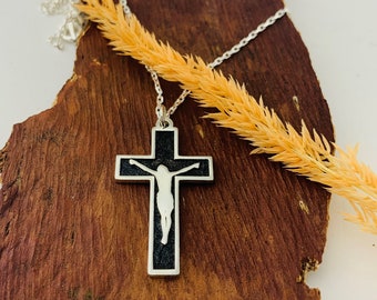 Silver Cross Jesus Christ Crucifix Pendant Necklace