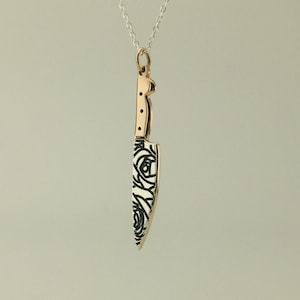 Collar de cuchillo de chef estampado en plata, Collar y colgante de cuchillo de chef de plata de ley con temática gastronómica