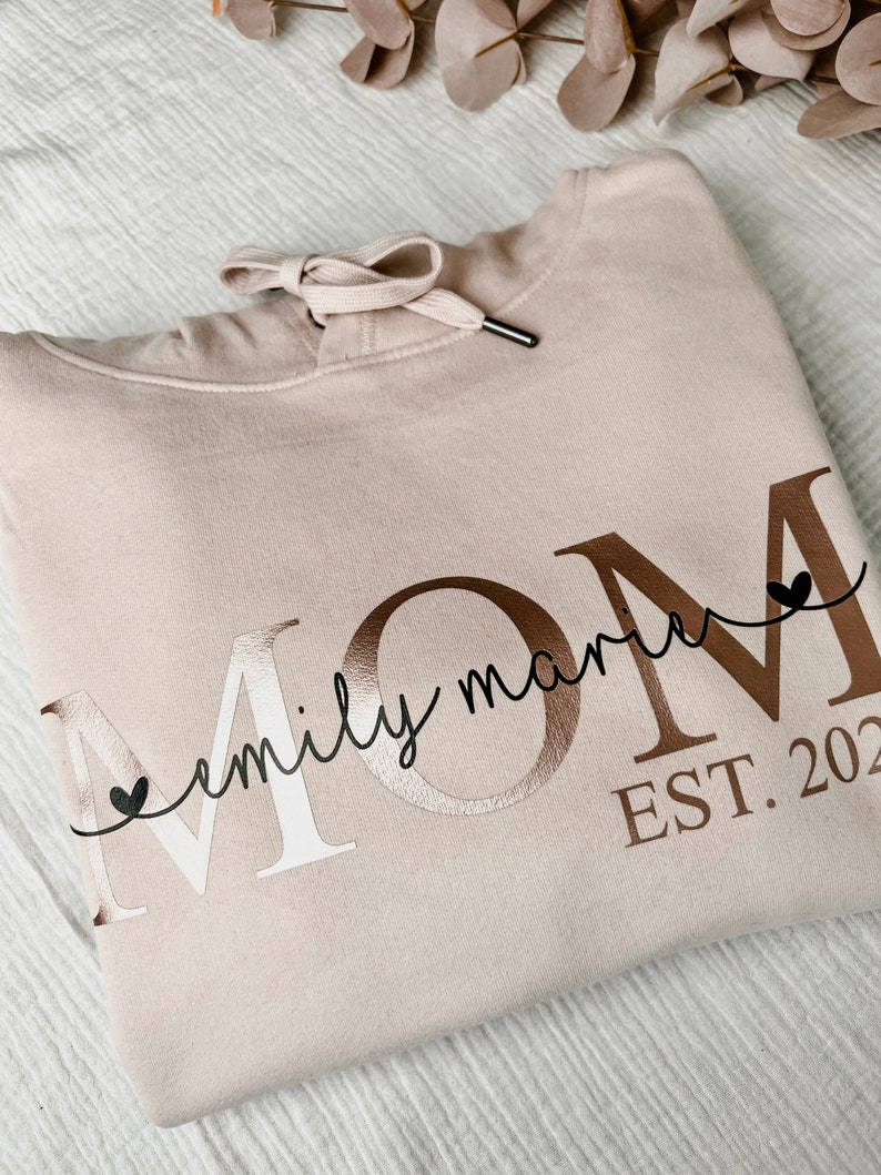 Personalized MAMA Hoodie MOM sweater with children's names & year of birth Gift birth, expectant mothers, baby shower, mother's day image 3