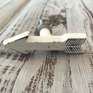 White Arrow Knob/Pull/Kids Knob/Pull/Shabby Chic Knob/Pull/Decorative Knob/Fun Knobs/Nursery Knobs