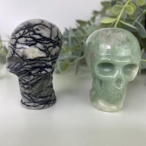 Jade Alien Skull, Spiderweb Jasper Alien Head Carving, Crystal Alien Skull, Green Alien, Extraterrestrial, Healing Crystal, Alien Gift