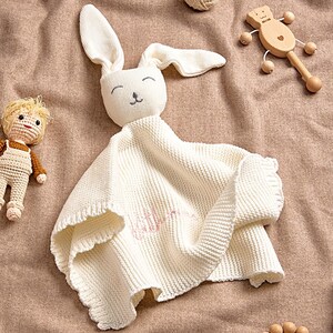 パーソナライズされたベビースージングバニータオル 刺繍入り名前入りギフト ベビーシャワーギフト 新米ママ 赤ちゃん 姪っ子 赤ちゃん 保育園ギフト 母の日ギフト