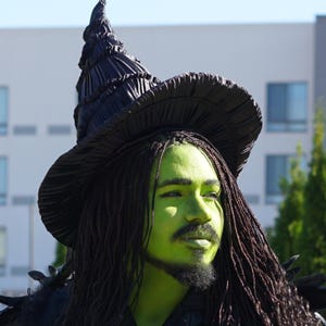 Elphaba hat / Witch Black Hat, (15 inches tall) Wicked Elphaba inspired Hand made Hat