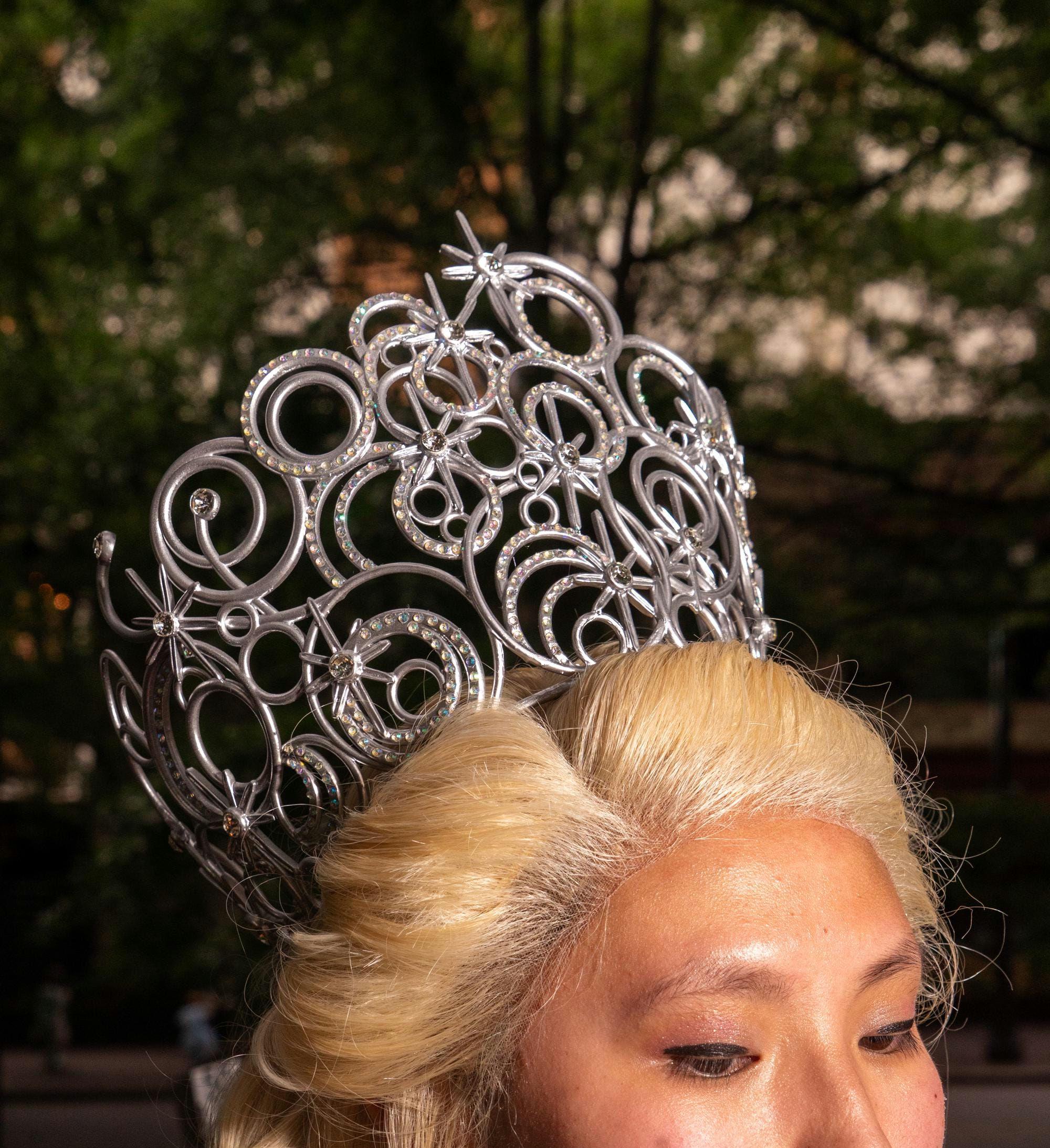 3d printed crown by the Church of Vanity. Flexible and very lightweight green ? Medieval Elven Crown for Cosplay and Larp・ STL File for  main image 2