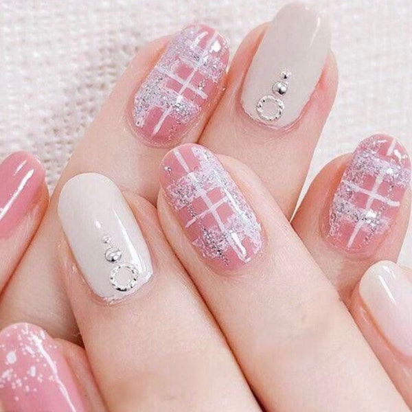 Spring Pink Nail Wraps / Pastel Silver Glitter Nail Polish Strips for Women / Elegant Tweed Plaid Check Nail Stickers / Manicure Nail Wraps