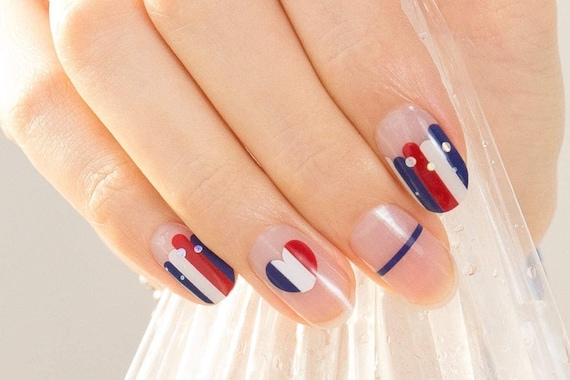 Blue Red White Flag Hearts Nail Wraps / Patriotic USA Nail Polish Strips / Women Cute Nail Stickers / Pop Nail Wraps Free Shipping in US