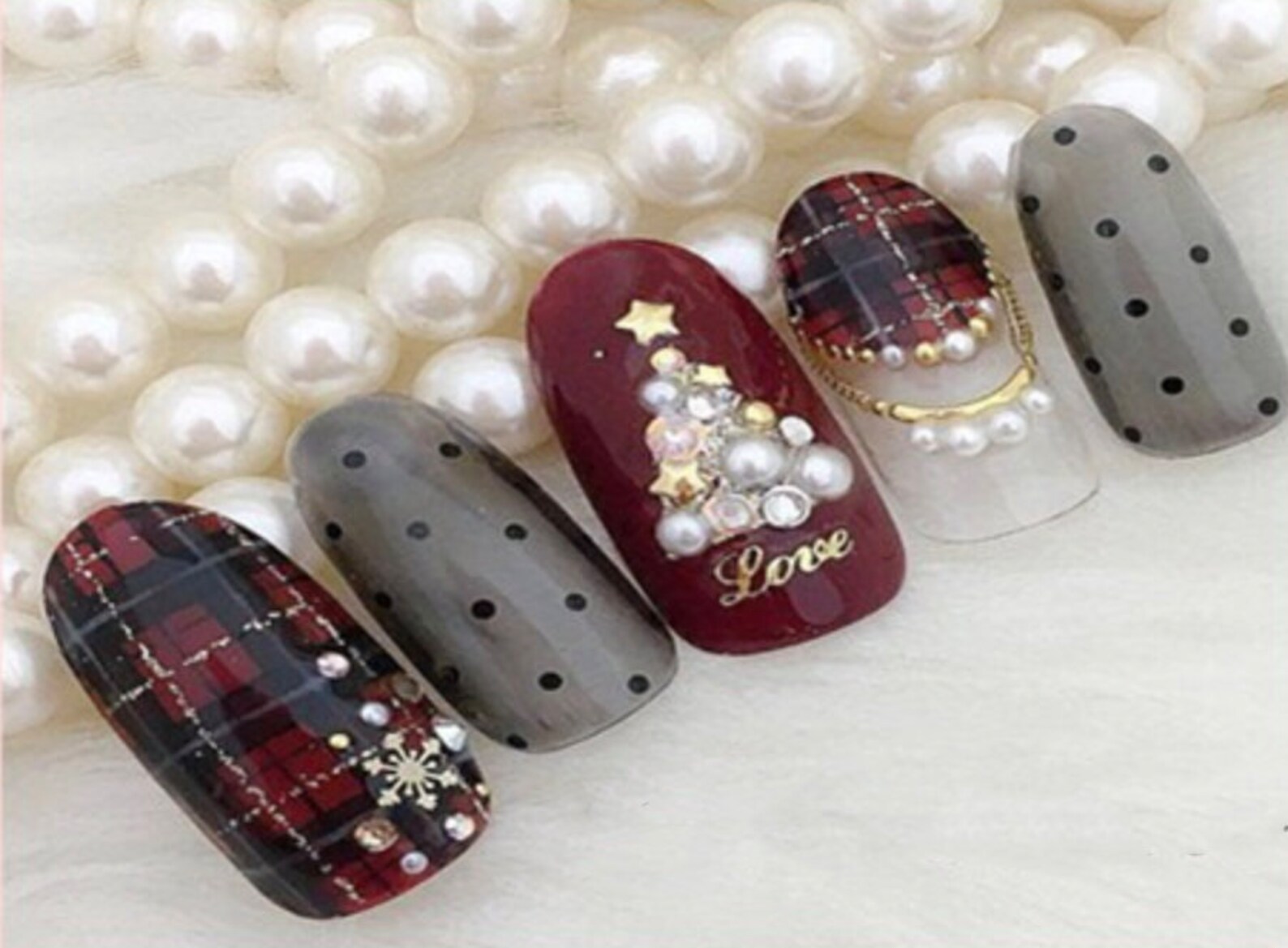Holiday Nail Strips - wide 2