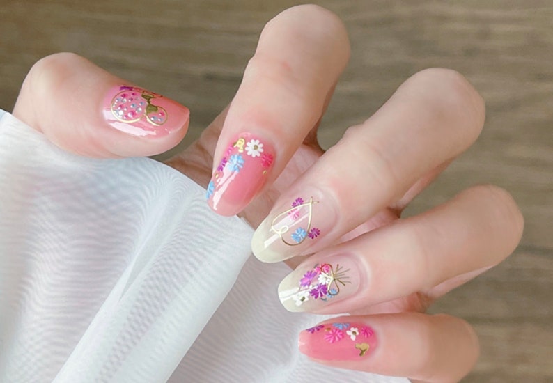 Mickey Mouse Cute Nail Wraps / Disneyworld Minnie Nail Polish Strips / Spring Pastel Nail Stickers / Heart Pink Neutral Overlay Nail Wraps image 3