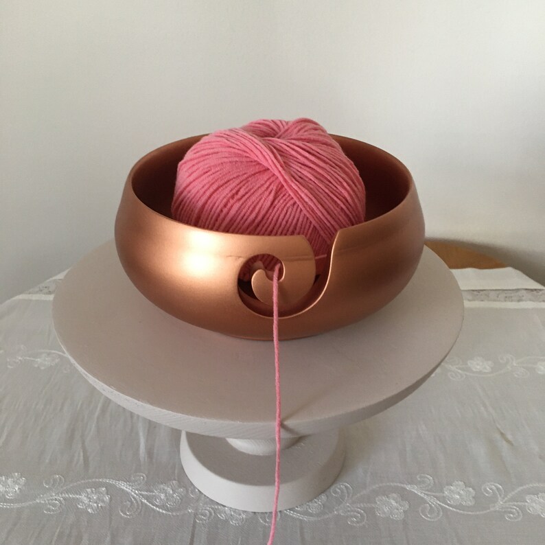Walnut yarn bowl Yarn holder Wooden yarn bowl Gift for Mom Knitting bowl Crocheting supplier FREE EXPRESS UPS Shipping Ready to ship in