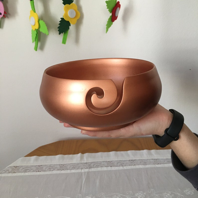 Walnut yarn bowl Yarn holder Wooden yarn bowl Gift for Mom Knitting bowl Crocheting supplier FREE EXPRESS UPS Shipping Ready to ship in
