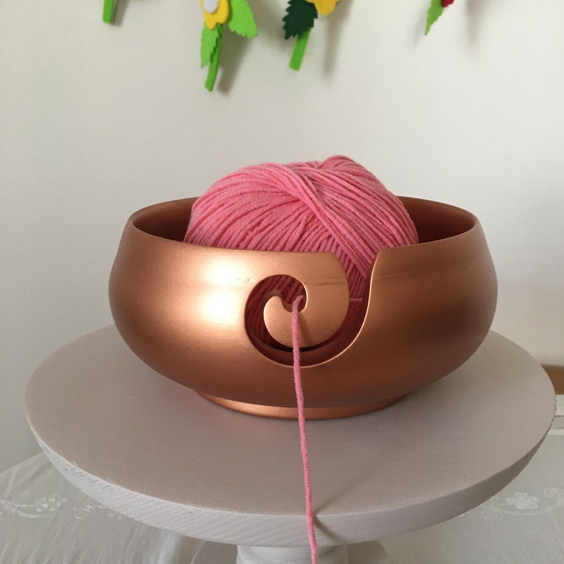 Walnut yarn bowl Yarn holder Wooden yarn bowl Gift for Mom Knitting bowl Crocheting supplier FREE EXPRESS UPS Shipping Ready to ship in
