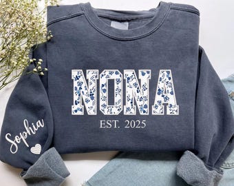 Custom Embroidered Nona Sweatshirt, Nona Floral Applique Sweatshirt, Nona Sweater with Kids on Sleeve, Personalized Grandma Gifts.