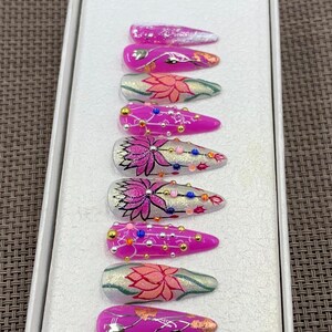 Lotus Flower Press On Nails - A226