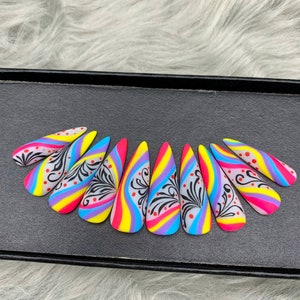 Neon Swirls press on nails - A213
