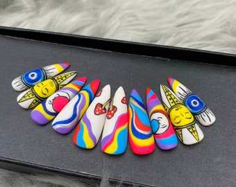 Trippy psychedelic mushroom nails art - A224