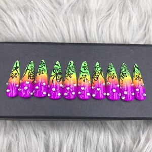 Luxury Nails | Fake Nails | False nails | Glue On Nails | Press On Nails | Coffin Nails | Long Fake Nails - A324